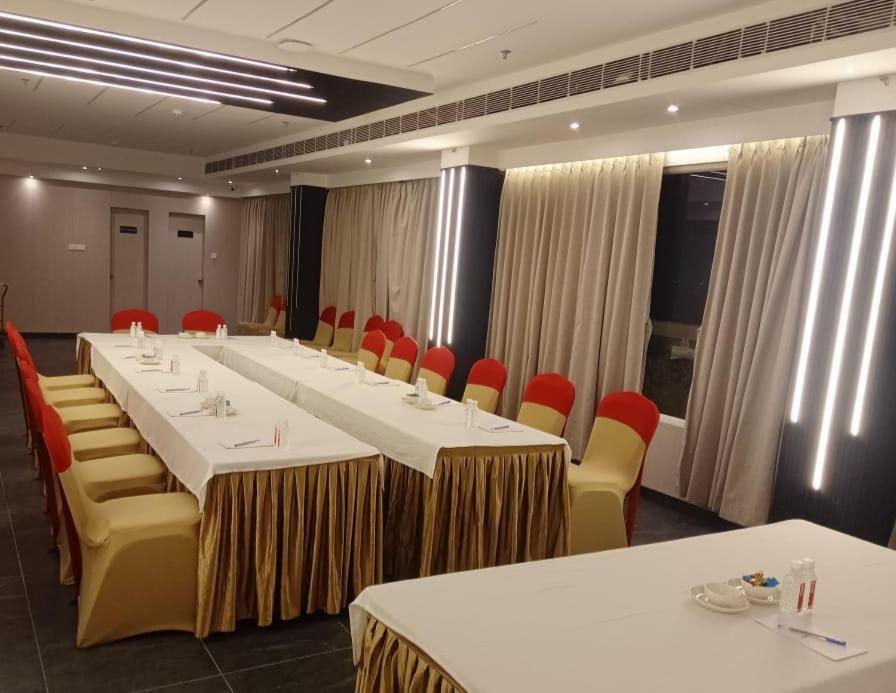 Northin Hotel Καλκούτα Εξωτερικό φωτογραφία