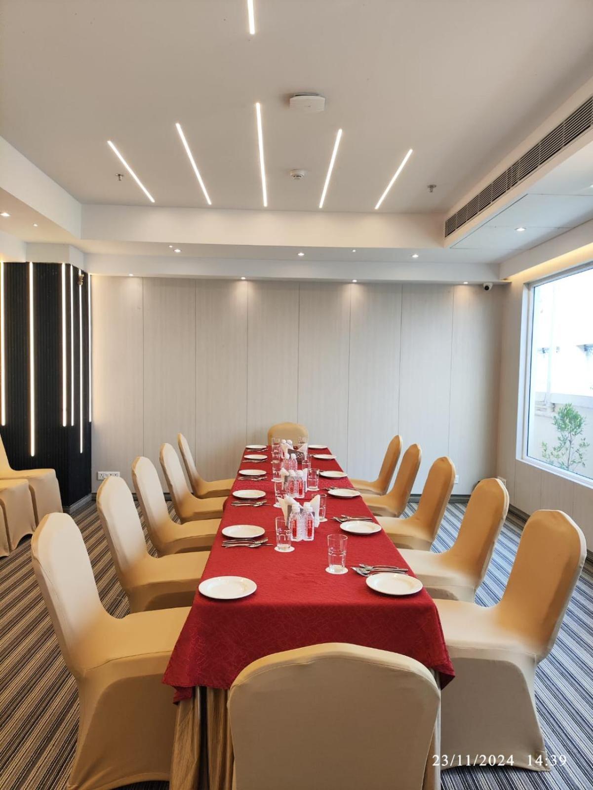 Northin Hotel Καλκούτα Εξωτερικό φωτογραφία